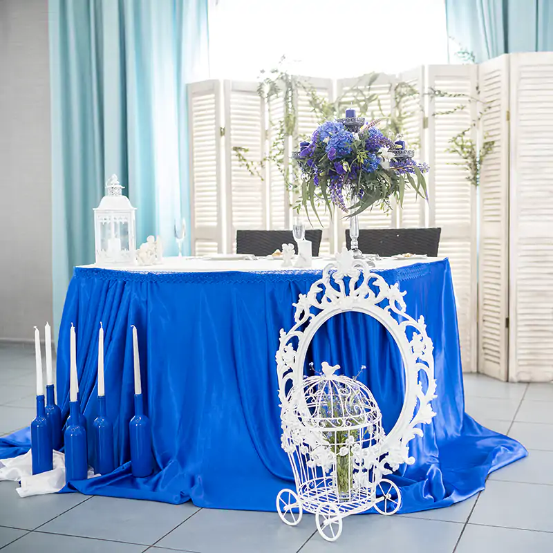Оформление свадьбы в голубом стиле в Аквамарине ()
