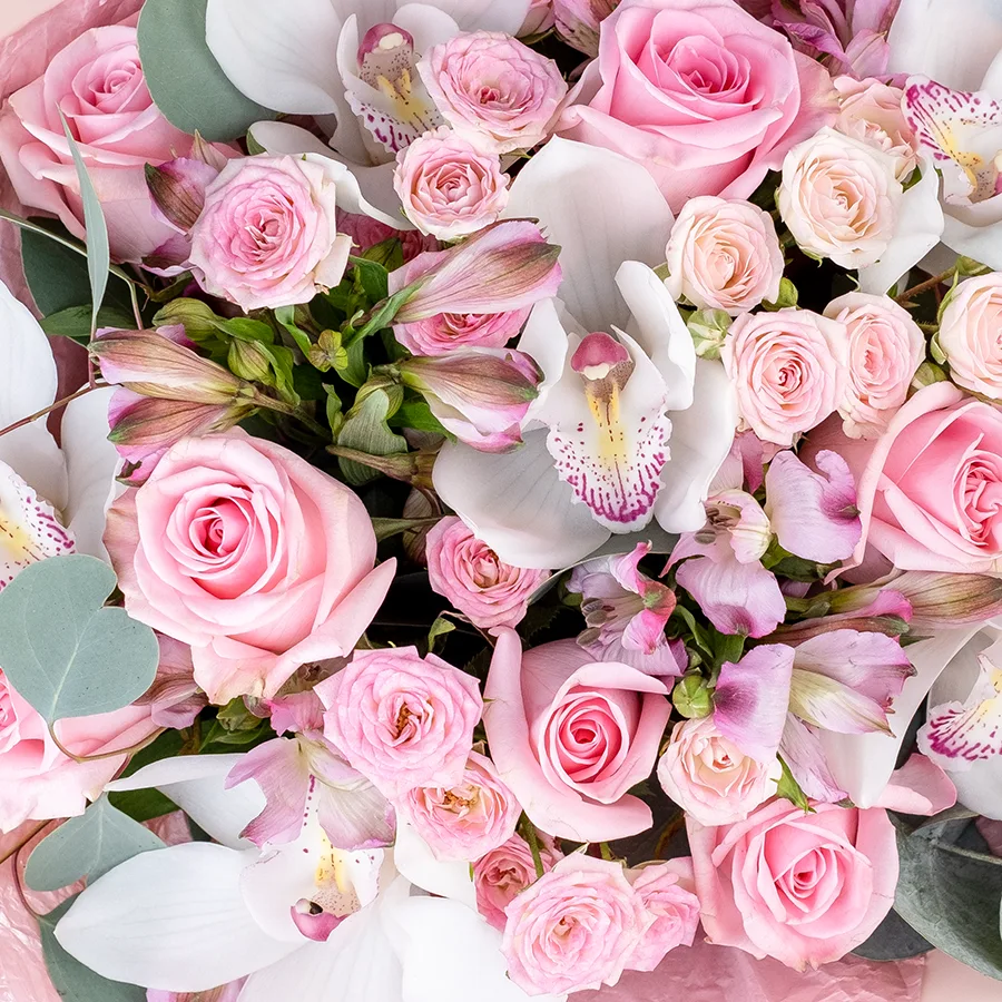 Букет из роз, кустовых роз, орхидей и альстромерий (02191)