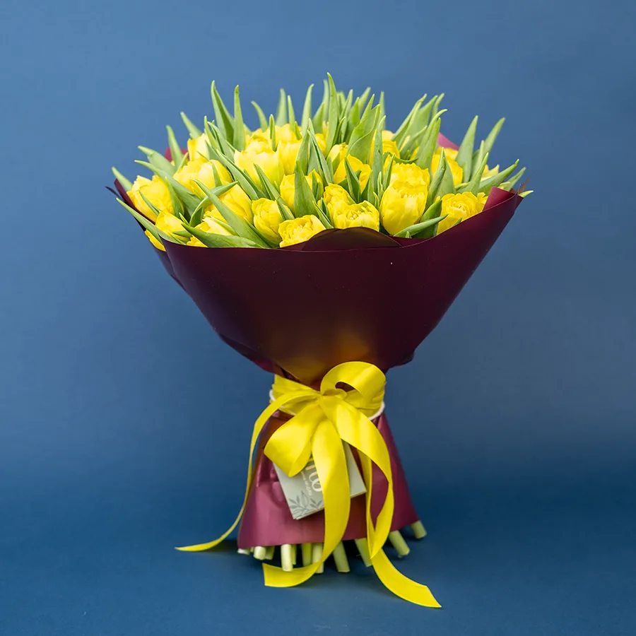 Букет из 45 желтых махровых тюльпанов Хоумран (02277)