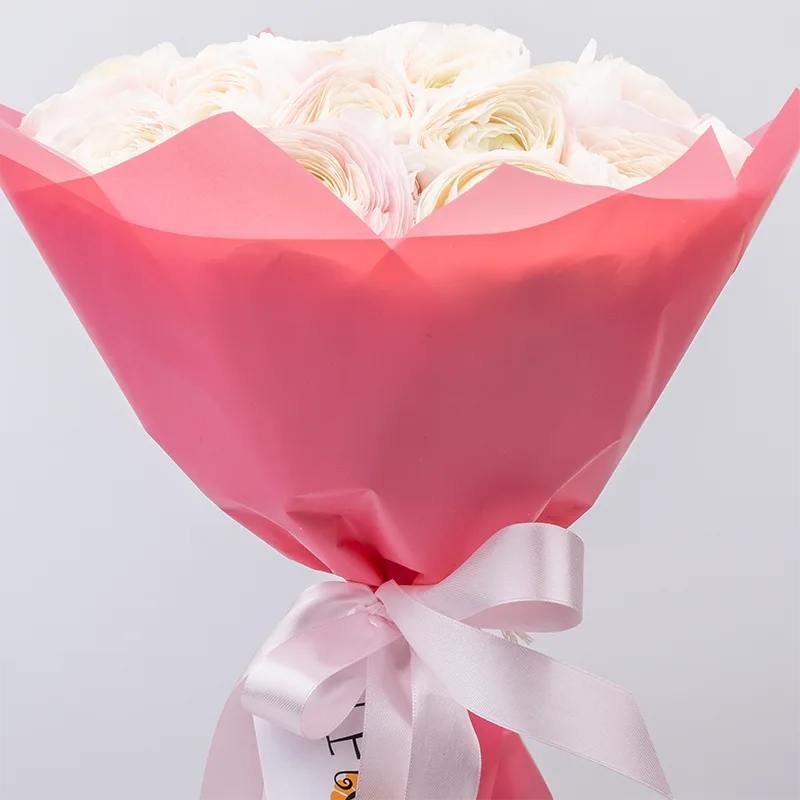 Букет из 25 нежно-розовых ранункулюсов Клуни Ханой (02095)