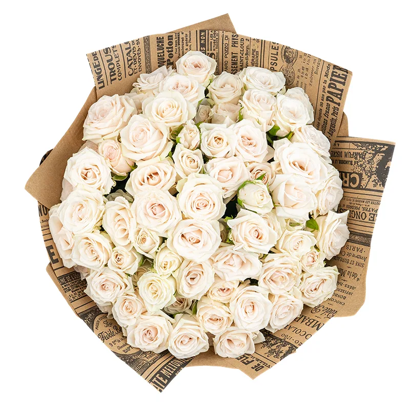 Букет из 21 бело-кремовой кустовой розы Роял Порцелина в крафте (01676)