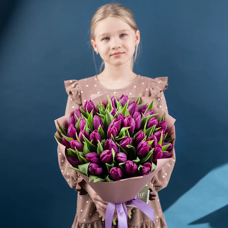 Букет из 45 фиолетовых тюльпанов (01914)