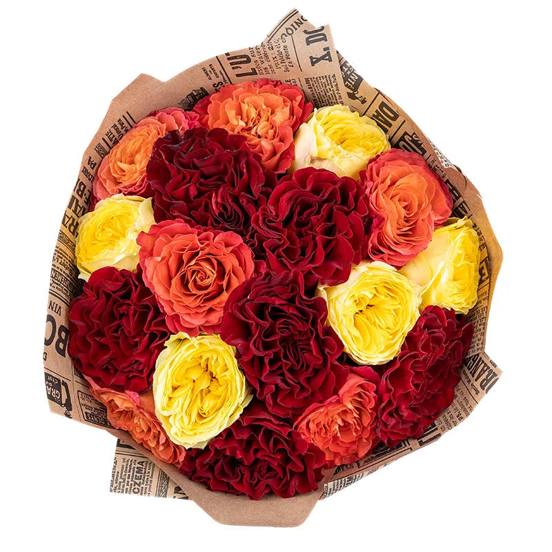 Букет из 17 красных, жёлтых и оранжевых садовых роз (01868)