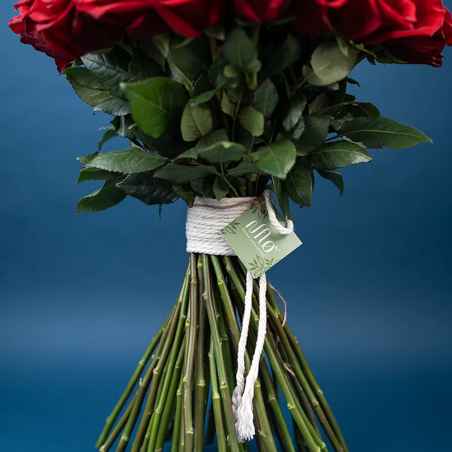 Букет из 45 тёмно-красных роз Эксплорер (02968)