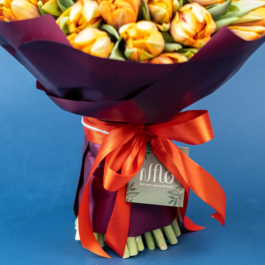 Букет из 45 оранжевых махровых тюльпанов Оранж Принцесс (02238)