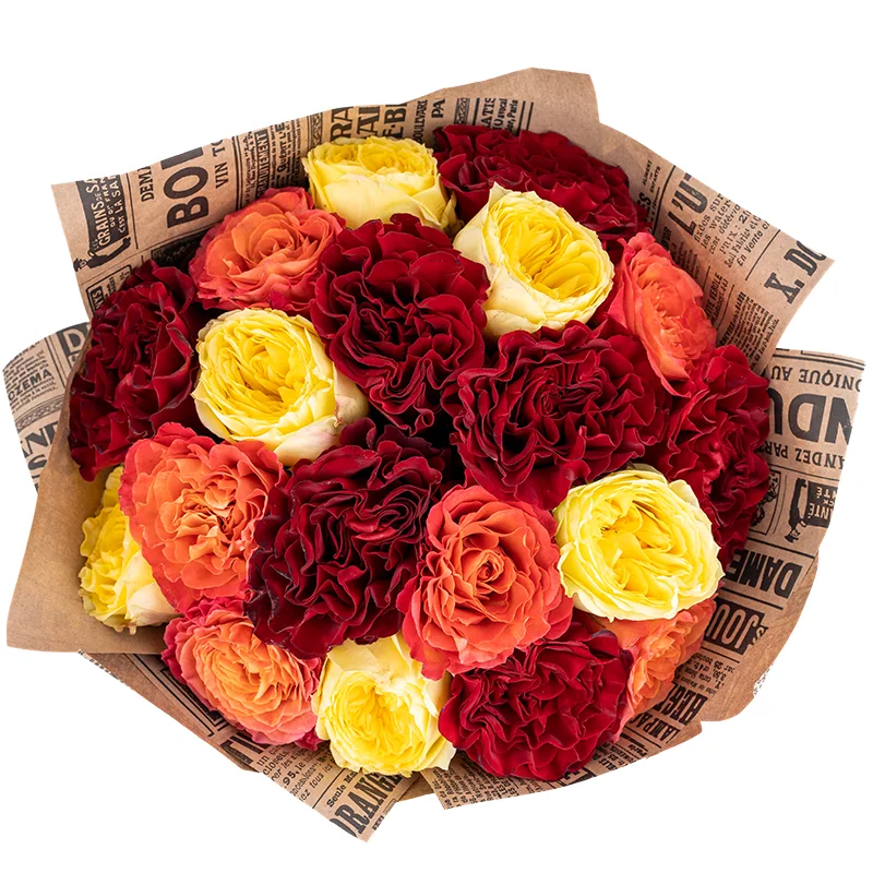 Букет из 19 красных, жёлтых и оранжевых садовых роз (01867)