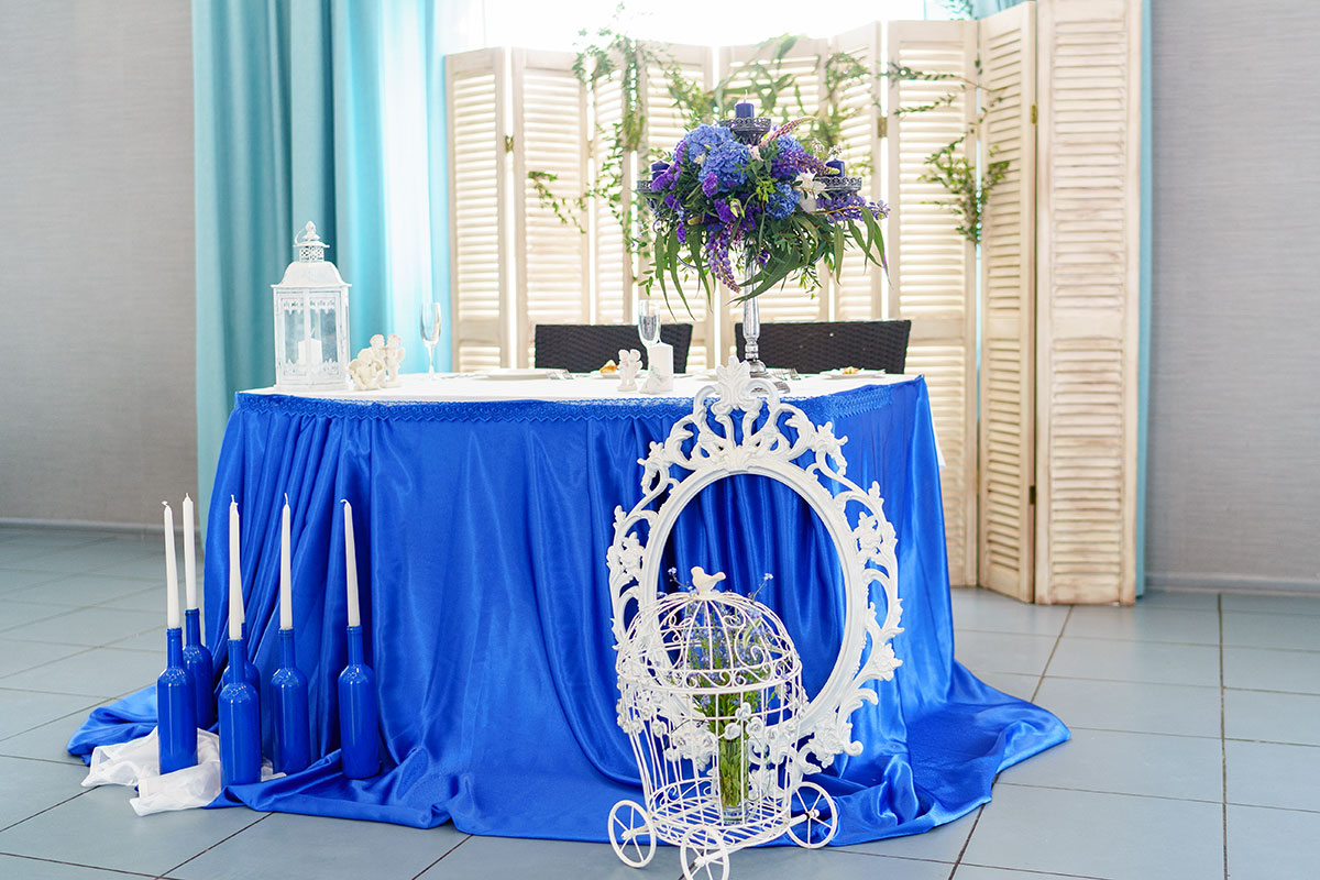Оформление свадьбы в голубом стиле в Аквамарине ()